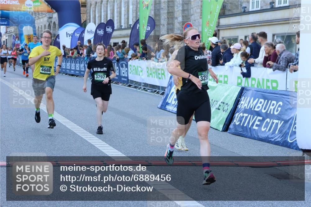 01.09.2024 - BARMER Alsterlauf Strokosch-Dieckow http://msf.ph/oto/6889456 01.09.2024 09:45:30 Ziel 2517, 2696, 3255, 3440, 3797, 3943, 4247, 4688, 4828 meine-sportfotos.de
