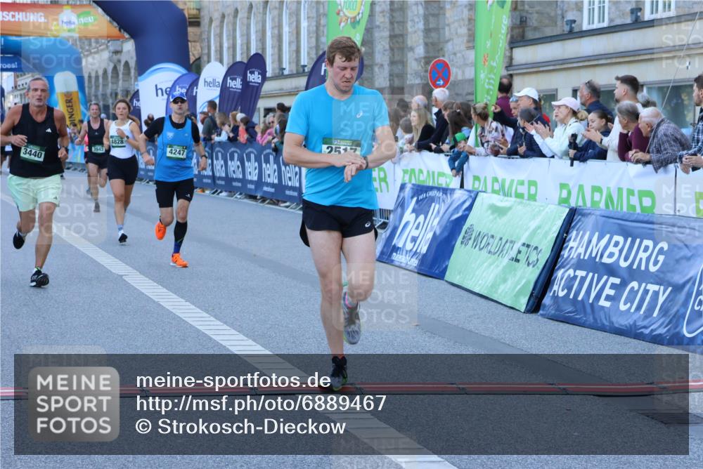 01.09.2024 - BARMER Alsterlauf Strokosch-Dieckow http://msf.ph/oto/6889467 01.09.2024 09:45:35 Ziel 2517, 3440, 3943, 4247, 4426, 4781, 4828, 8171 meine-sportfotos.de