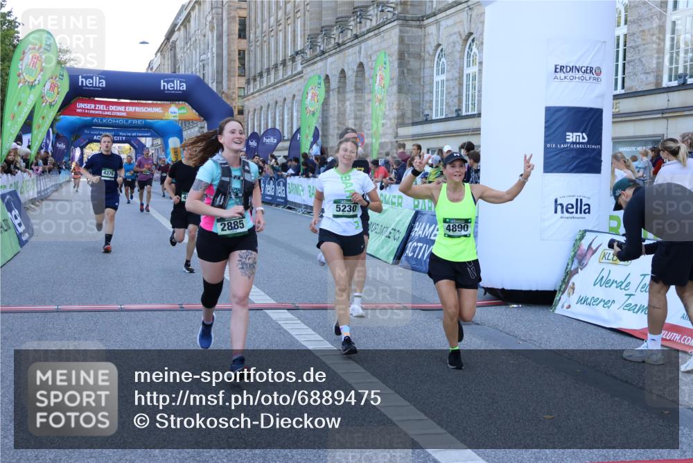 01.09.2024 - BARMER Alsterlauf Strokosch-Dieckow http://msf.ph/oto/6889475 01.09.2024 09:58:09 Ziel 2052, 2617, 2632, 2885, 3030, 3071, 3234, 3711, 3744, 3972, 3978, 3984, 4189, 4376, 4394, 4853, 4890, 4988, 5230, 8018 meine-sportfotos.de