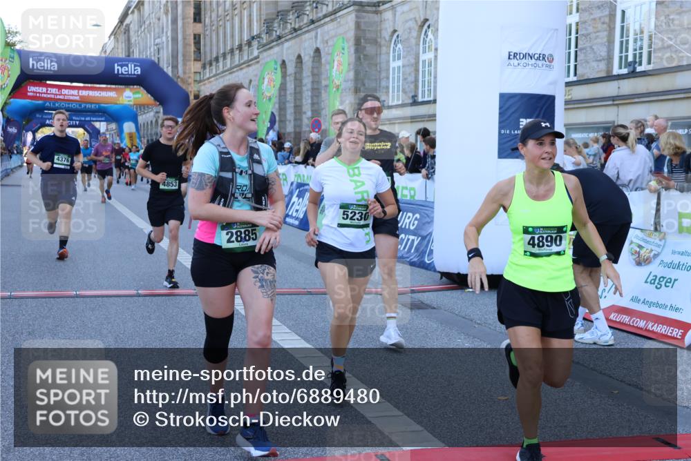 01.09.2024 - BARMER Alsterlauf Strokosch-Dieckow http://msf.ph/oto/6889480 01.09.2024 09:58:09 Ziel 2052, 2617, 2632, 2885, 3030, 3071, 3234, 3711, 3744, 3972, 3978, 3984, 4189, 4376, 4394, 4853, 4890, 4988, 5230, 8018 meine-sportfotos.de