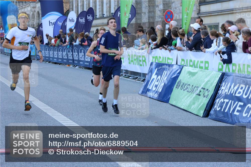 01.09.2024 - BARMER Alsterlauf Strokosch-Dieckow http://msf.ph/oto/6889504 01.09.2024 09:45:54 Ziel 2604, 2824, 4180, 4408, 8165, 8186 meine-sportfotos.de