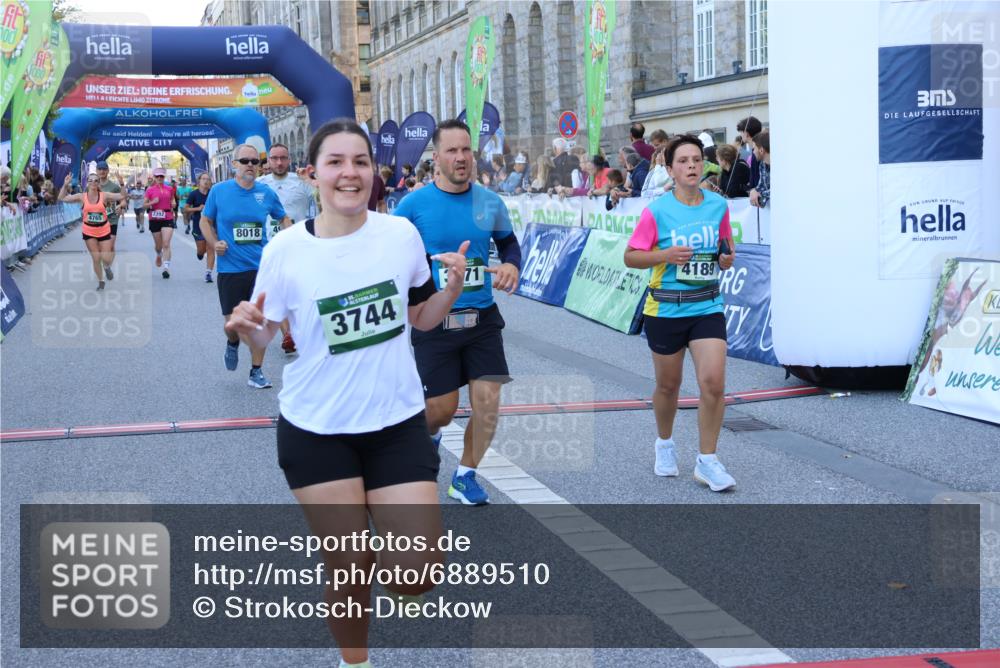 01.09.2024 - BARMER Alsterlauf Strokosch-Dieckow http://msf.ph/oto/6889510 01.09.2024 09:58:17 Ziel 2035, 2052, 2392, 2617, 2632, 3071, 3353, 3646, 3662, 3744, 3978, 4189, 4265, 4394, 4765, 4988, 5071, 8018, 8136, 8381 meine-sportfotos.de