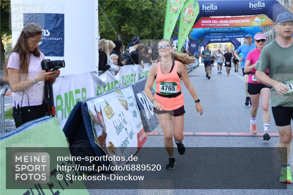01.09.2024 - BARMER Alsterlauf Strokosch-Dieckow http://msf.ph/oto/6889520 01.09.2024 09:58:22 Ziel 2035, 2392, 2430, 2617, 2634, 2855, 3353, 3646, 3662, 3978, 4265, 4352, 4636, 4723, 4765, 5071, 8133, 8136, 8174, 8263, 8381 meine-sportfotos.de