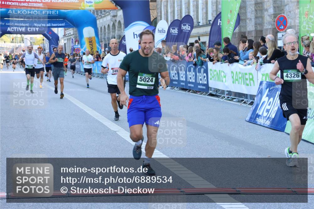 01.09.2024 - BARMER Alsterlauf Strokosch-Dieckow http://msf.ph/oto/6889534 01.09.2024 09:46:11 Ziel 2043, 2495, 2528, 2861, 2926, 3225, 3941, 4326, 4400, 4776, 4796, 4839, 5024, 5203 meine-sportfotos.de