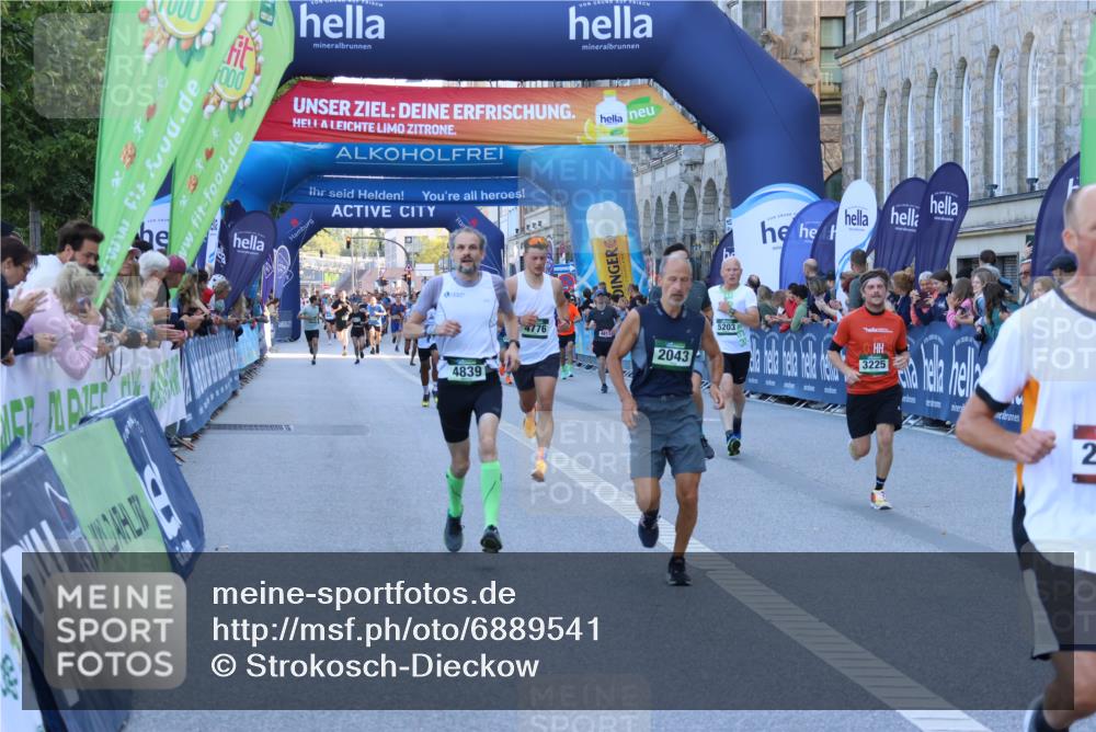 01.09.2024 - BARMER Alsterlauf Strokosch-Dieckow http://msf.ph/oto/6889541 01.09.2024 09:46:14 Ziel 2043, 2279, 2495, 2926, 3225, 4326, 4400, 4776, 4796, 4811, 4839, 5024, 5203 meine-sportfotos.de