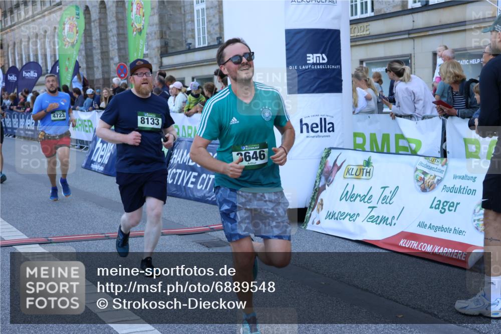 01.09.2024 - BARMER Alsterlauf Strokosch-Dieckow http://msf.ph/oto/6889548 01.09.2024 09:58:29 Ziel 2037, 2430, 2634, 2832, 2855, 3438, 3646, 3856, 3894, 4352, 4618, 4636, 4723, 4850, 5126, 8133, 8174, 8263 meine-sportfotos.de