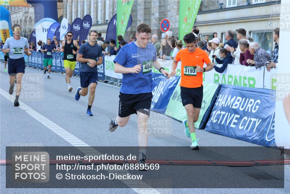 01.09.2024 - BARMER Alsterlauf Strokosch-Dieckow http://msf.ph/oto/6889569 01.09.2024 09:46:28 Ziel 2469, 2756, 2810, 3150, 3193, 3411, 3576, 3715, 4118, 4323, 4671, 4948, 4968, 5080, 5173, 8091, 8168, 8372, 8384 meine-sportfotos.de