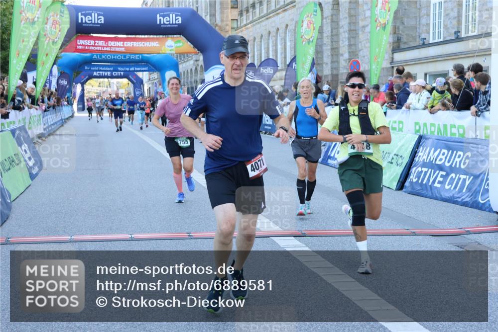 01.09.2024 - BARMER Alsterlauf Strokosch-Dieckow http://msf.ph/oto/6889581 01.09.2024 09:58:40 Ziel 2166, 2299, 2403, 2428, 2649, 2832, 2868, 3755, 4071, 4474, 4618, 4888, 5014, 8202 meine-sportfotos.de