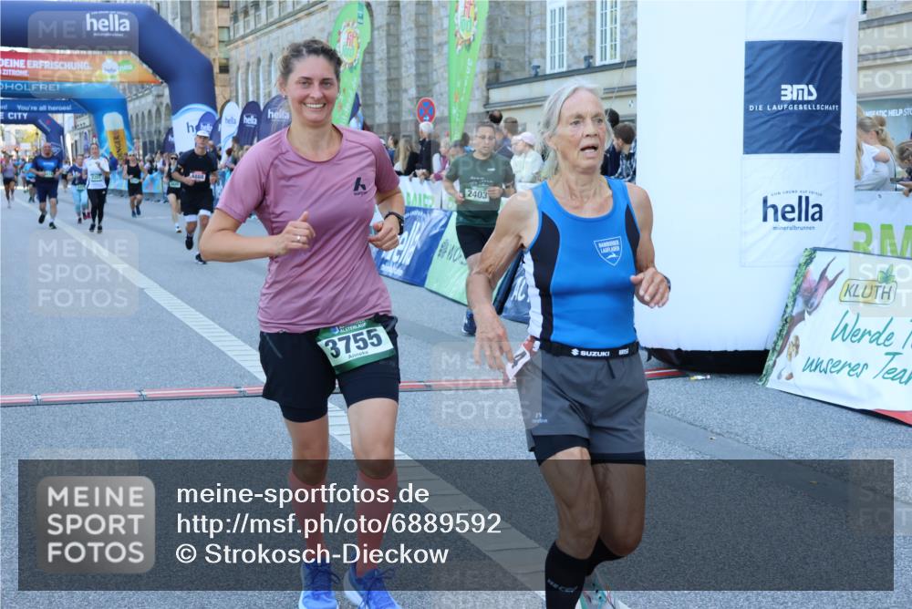 01.09.2024 - BARMER Alsterlauf Strokosch-Dieckow http://msf.ph/oto/6889592 01.09.2024 09:58:42 Ziel 2166, 2193, 2299, 2403, 2428, 2649, 2848, 2868, 3755, 4071, 4363, 4474, 4618, 4888, 5014, 8202 meine-sportfotos.de