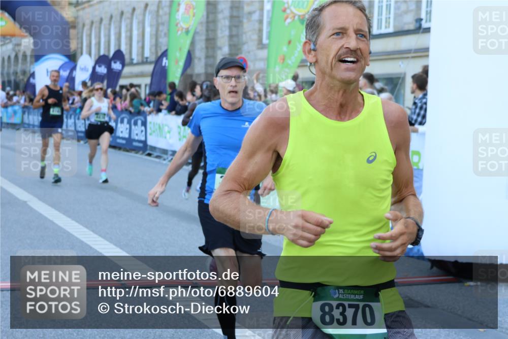 01.09.2024 - BARMER Alsterlauf Strokosch-Dieckow http://msf.ph/oto/6889604 01.09.2024 09:46:44 Ziel 2487, 2702, 2903, 3382, 3606, 3848, 4020, 4281, 4569, 4677, 4800, 4838, 5196, 8162, 8233, 8332, 8370 meine-sportfotos.de