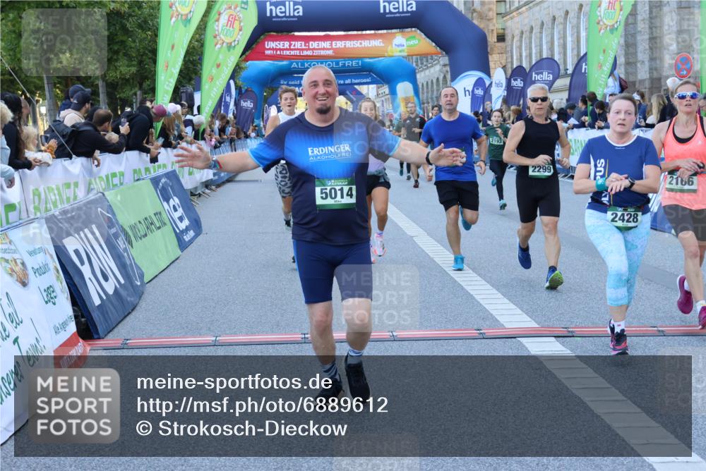 01.09.2024 - BARMER Alsterlauf Strokosch-Dieckow http://msf.ph/oto/6889612 01.09.2024 09:58:50 Ziel 2166, 2193, 2299, 2354, 2428, 2649, 2775, 2848, 3187, 4113, 4363, 4572, 4641, 5014, 5114, 8202 meine-sportfotos.de