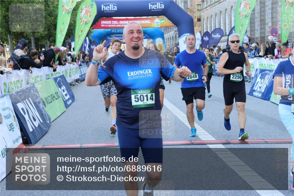 01.09.2024 - BARMER Alsterlauf Strokosch-Dieckow http://msf.ph/oto/6889616 01.09.2024 09:58:51 Ziel 2166, 2193, 2299, 2354, 2428, 2775, 2848, 3187, 4113, 4363, 4572, 4641, 5014, 5114 meine-sportfotos.de