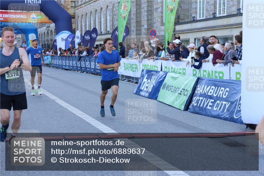 01.09.2024 - BARMER Alsterlauf Strokosch-Dieckow http://msf.ph/oto/6889637 01.09.2024 09:46:56 Ziel 2847, 3244, 3378, 4020, 4281, 4800 meine-sportfotos.de