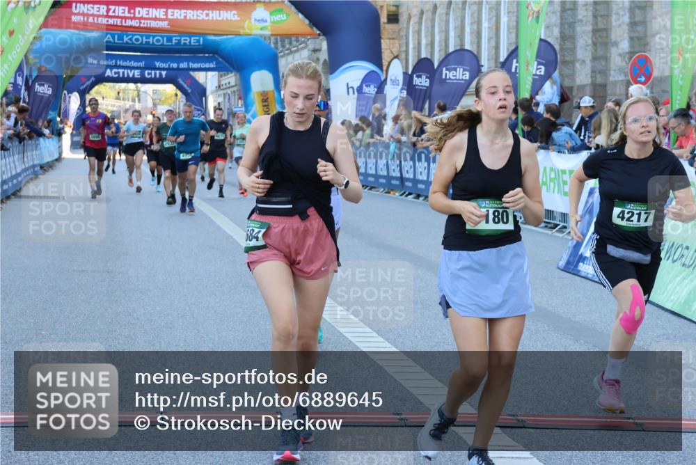 01.09.2024 - BARMER Alsterlauf Strokosch-Dieckow http://msf.ph/oto/6889645 01.09.2024 09:59:03 Ziel 2174, 2723, 2923, 2932, 3135, 3410, 3489, 3684, 3846, 3995, 4217, 4293, 4670, 4956, 4994, 5244, 5303, 8180 meine-sportfotos.de