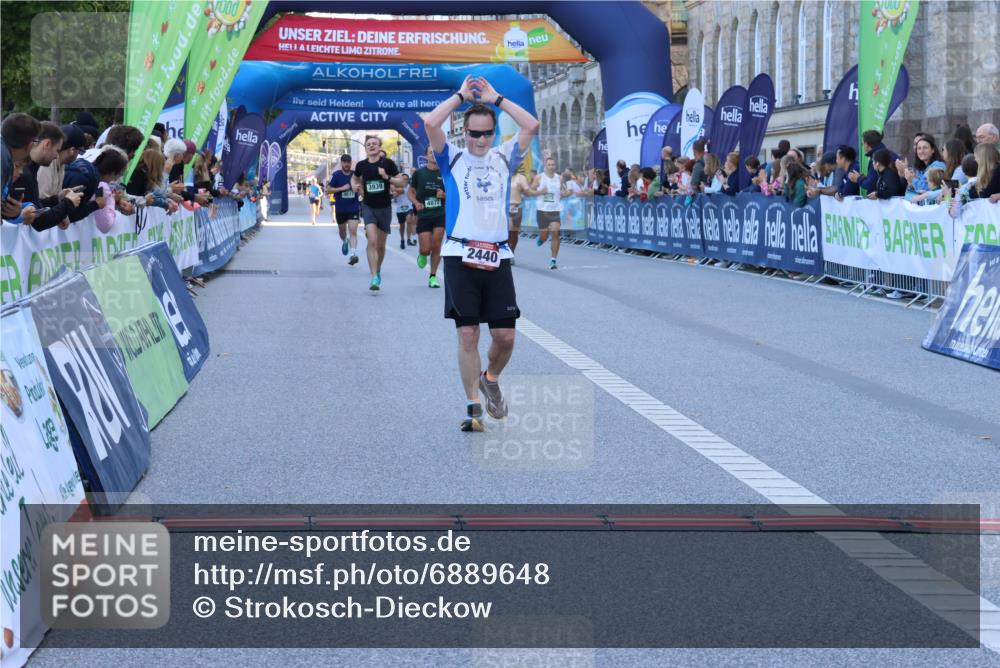 01.09.2024 - BARMER Alsterlauf Strokosch-Dieckow http://msf.ph/oto/6889648 01.09.2024 09:47:08 Ziel 2074, 2324, 2440, 2882, 3073, 3087, 3459, 3939, 4201, 4284, 4617, 4877 meine-sportfotos.de