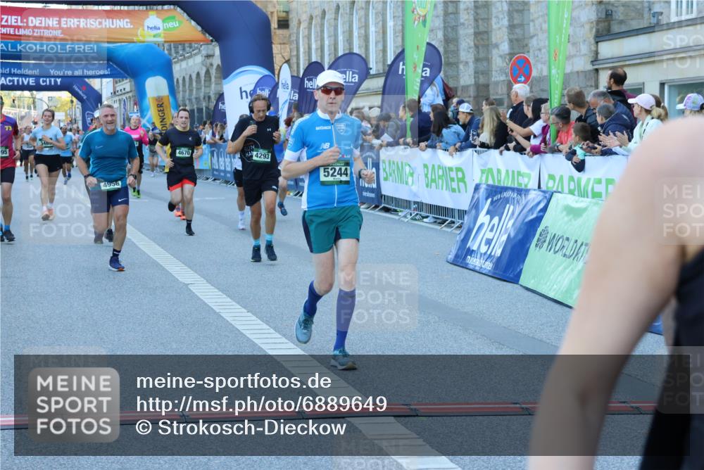 01.09.2024 - BARMER Alsterlauf Strokosch-Dieckow http://msf.ph/oto/6889649 01.09.2024 09:59:06 Ziel 2174, 2723, 2923, 2932, 3410, 3489, 3684, 3727, 3846, 3995, 4217, 4293, 4670, 4956, 4994, 5092, 5244, 5303, 8267 meine-sportfotos.de