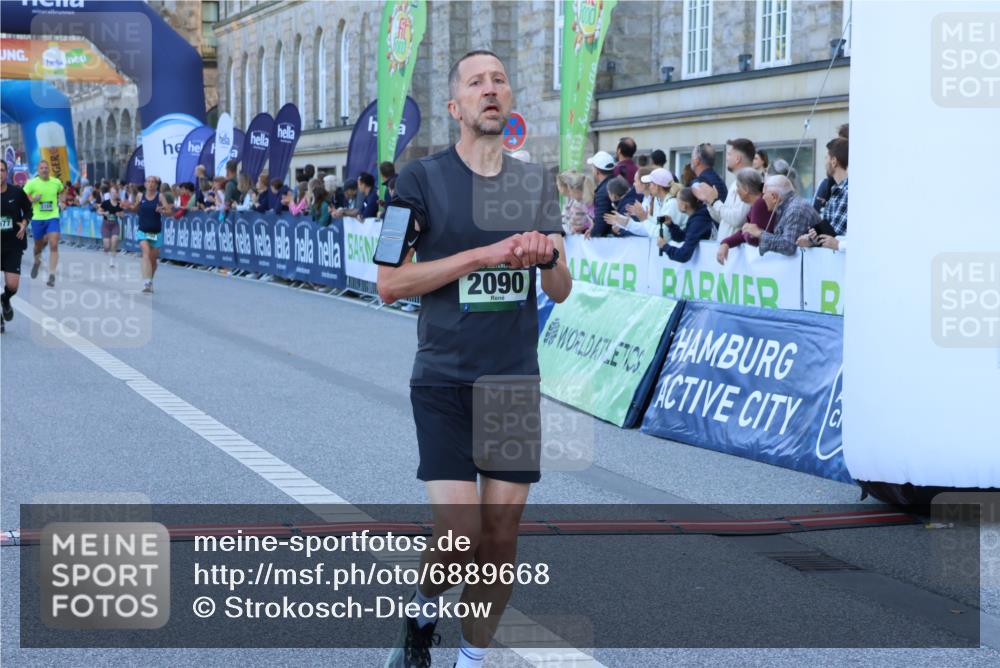01.09.2024 - BARMER Alsterlauf Strokosch-Dieckow http://msf.ph/oto/6889668 01.09.2024 09:47:21 Ziel 2090, 2660, 3165, 3291, 4088, 4483, 5002, 5060, 5076, 5077, 8092, 8305 meine-sportfotos.de