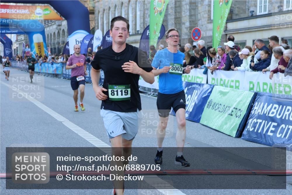 01.09.2024 - BARMER Alsterlauf Strokosch-Dieckow http://msf.ph/oto/6889705 01.09.2024 09:47:37 Ziel 2080, 2720, 3003, 4159, 4491, 8119 meine-sportfotos.de