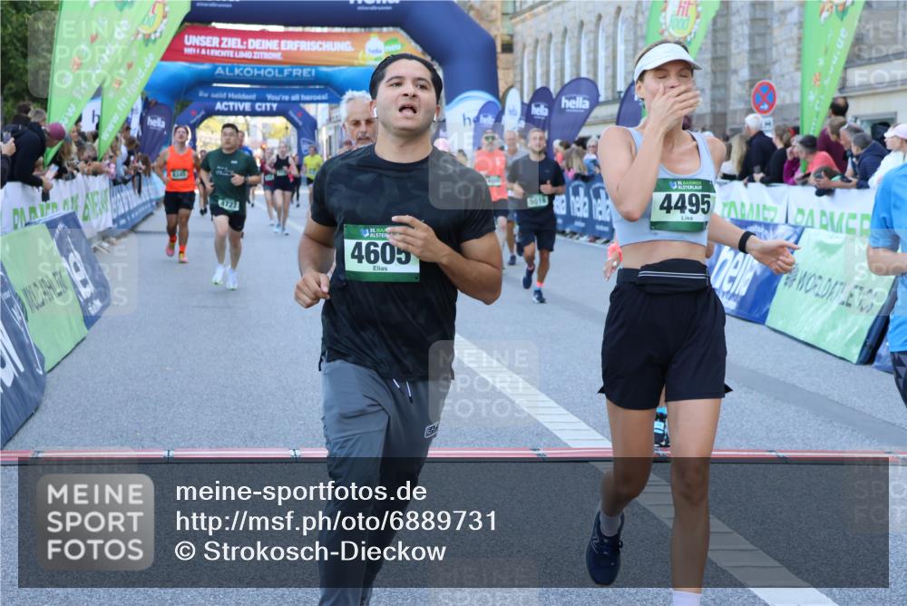 01.09.2024 - BARMER Alsterlauf Strokosch-Dieckow http://msf.ph/oto/6889731 01.09.2024 09:59:37 Ziel 2079, 2304, 2323, 2771, 3010, 3185, 3718, 3737, 3888, 4005, 4045, 4482, 4495, 4575, 4605, 4727, 4867, 4980, 5016, 5146, 5148, 5266, 5302, 8141, 8345 meine-sportfotos.de