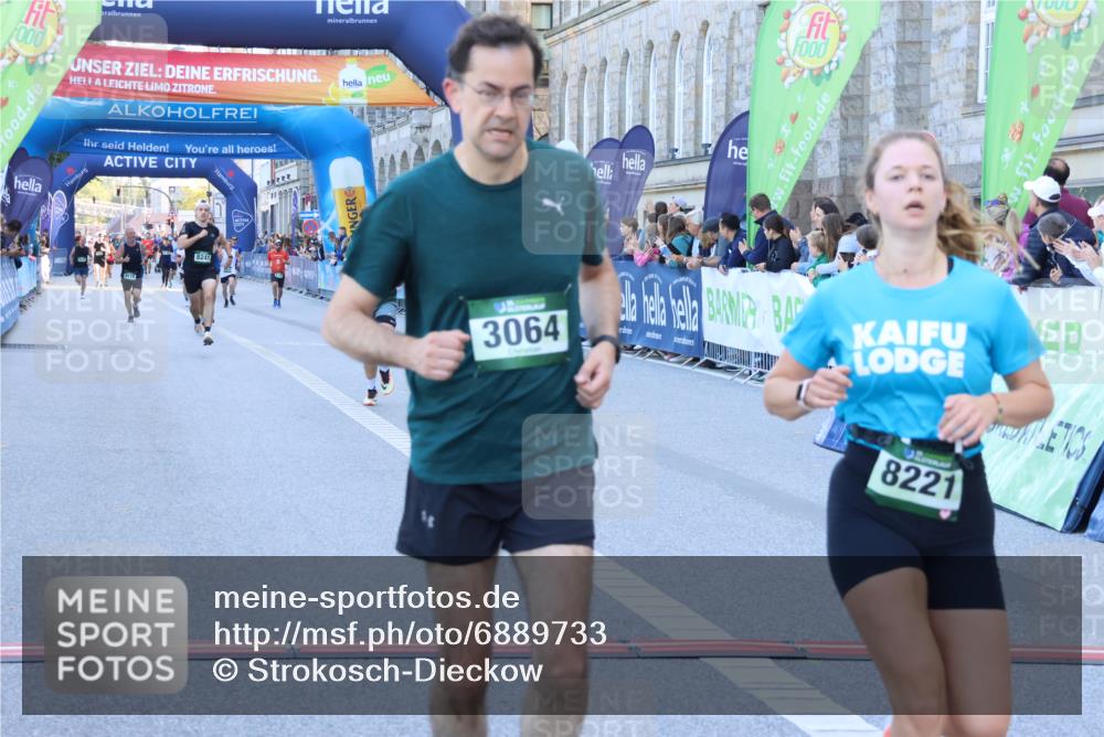 01.09.2024 - BARMER Alsterlauf Strokosch-Dieckow http://msf.ph/oto/6889733 01.09.2024 09:47:52 Ziel 3064, 4064, 4198, 4249, 4256, 5004, 8118, 8221, 8241 meine-sportfotos.de