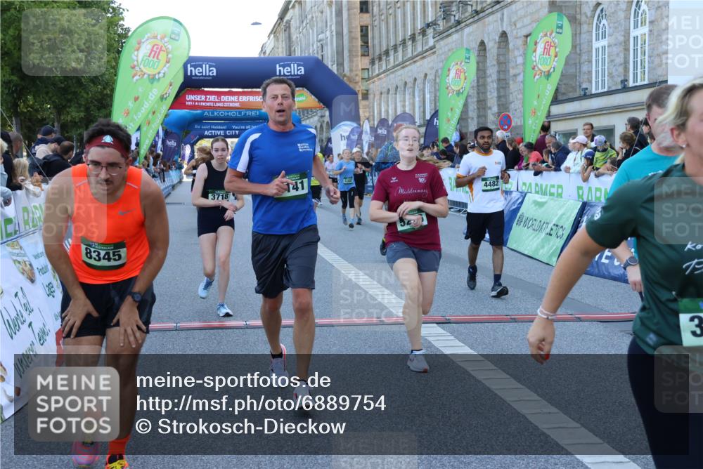 01.09.2024 - BARMER Alsterlauf Strokosch-Dieckow http://msf.ph/oto/6889754 01.09.2024 09:59:44 Ziel 2155, 2304, 2323, 2335, 2545, 2620, 3185, 3366, 3718, 3737, 3888, 4005, 4045, 4056, 4482, 4488, 4575, 4635, 4980, 5146, 5148, 5212, 5266, 5299, 5302, 8141, 8345 meine-sportfotos.de