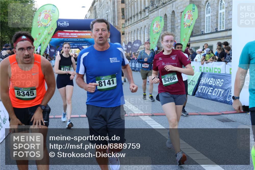 01.09.2024 - BARMER Alsterlauf Strokosch-Dieckow http://msf.ph/oto/6889759 01.09.2024 09:59:45 Ziel 2155, 2304, 2323, 2335, 2545, 2620, 3185, 3366, 3718, 3737, 3888, 4045, 4056, 4294, 4482, 4488, 4635, 4980, 5146, 5148, 5212, 5266, 5299, 5302, 8141, 8345 meine-sportfotos.de