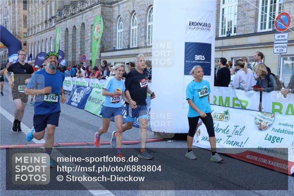 01.09.2024 - BARMER Alsterlauf Strokosch-Dieckow http://msf.ph/oto/6889804 01.09.2024 10:02:57 Ziel 2047, 2227, 2275, 2790, 2915, 3162, 3228, 3422, 3465, 4046, 4630, 4912, 4966, 4977, 5131, 8215, 8244 meine-sportfotos.de