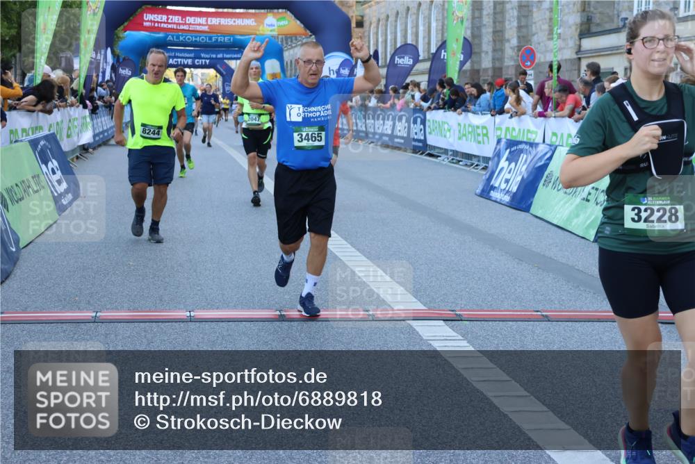 01.09.2024 - BARMER Alsterlauf Strokosch-Dieckow http://msf.ph/oto/6889818 01.09.2024 10:03:03 Ziel 2047, 2915, 3228, 3422, 3465, 3559, 3999, 4080, 4312, 4411, 4630, 4977, 5131, 5301, 5313, 8244 meine-sportfotos.de