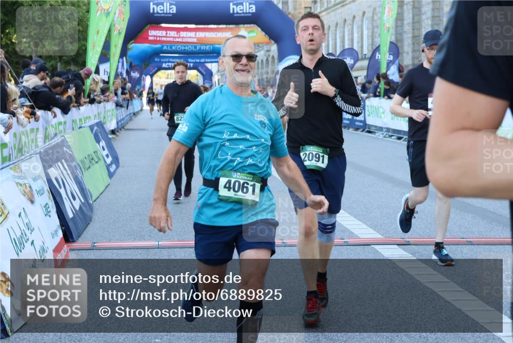 01.09.2024 - BARMER Alsterlauf Strokosch-Dieckow http://msf.ph/oto/6889825 01.09.2024 10:00:18 Ziel 1169, 2091, 2137, 2150, 2375, 2982, 3230, 3301, 4051, 4061, 4084, 4092, 4117, 4134, 4149, 5000, 8200 meine-sportfotos.de
