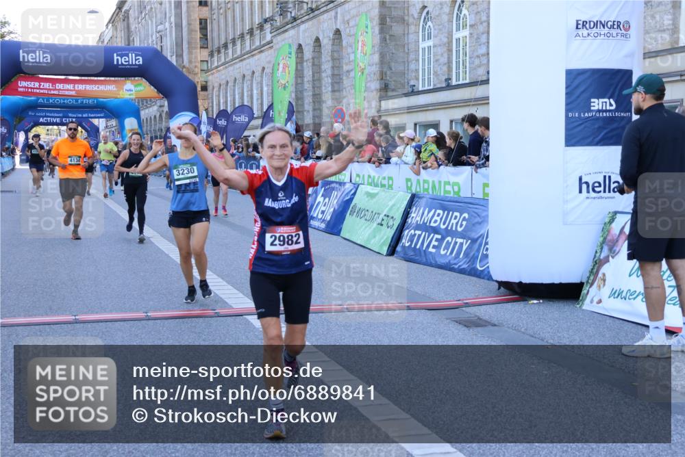 01.09.2024 - BARMER Alsterlauf Strokosch-Dieckow http://msf.ph/oto/6889841 01.09.2024 10:00:24 Ziel 2137, 2150, 2541, 2982, 3131, 3230, 3666, 3762, 4102, 4117, 4134, 4869, 4938, 4971, 5000, 5158 meine-sportfotos.de