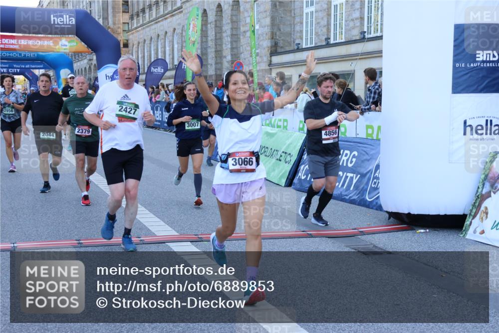 01.09.2024 - BARMER Alsterlauf Strokosch-Dieckow http://msf.ph/oto/6889853 01.09.2024 10:03:16 Ziel 2007, 2044, 2198, 2379, 2427, 2444, 2552, 2956, 3007, 3066, 3122, 3218, 4215, 4454, 4475, 4855, 4856, 4897, 5079, 5116, 8053, 8147 meine-sportfotos.de