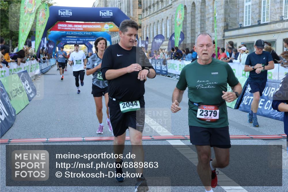01.09.2024 - BARMER Alsterlauf Strokosch-Dieckow http://msf.ph/oto/6889863 01.09.2024 10:03:18 Ziel 2007, 2044, 2198, 2379, 2427, 2444, 2552, 2954, 2956, 3007, 3066, 3122, 3218, 4215, 4314, 4454, 4475, 4855, 4856, 4897, 5079, 5116, 8053, 8147 meine-sportfotos.de