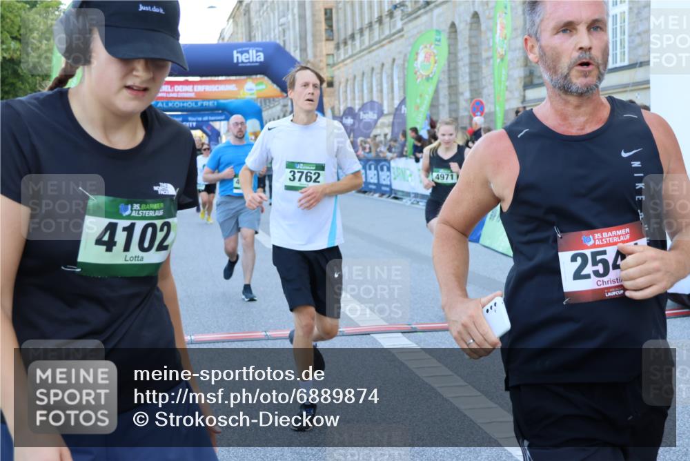 01.09.2024 - BARMER Alsterlauf Strokosch-Dieckow http://msf.ph/oto/6889874 01.09.2024 10:00:33 Ziel 2419, 2541, 2920, 2921, 3078, 3541, 3666, 3725, 3762, 3834, 3836, 4152, 4263, 4869, 4938, 4971, 4985, 8086, 8088, 8287 meine-sportfotos.de