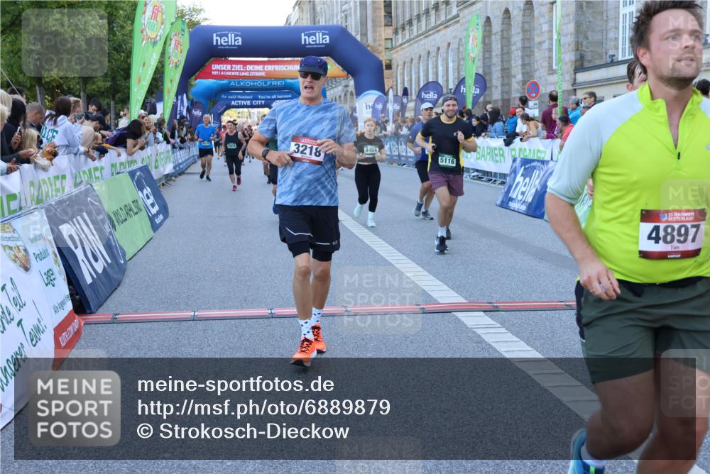 01.09.2024 - BARMER Alsterlauf Strokosch-Dieckow http://msf.ph/oto/6889879 01.09.2024 10:03:24 Ziel 2198, 2444, 2552, 2716, 2745, 2774, 2954, 2962, 3122, 3218, 3389, 3600, 3723, 4028, 4039, 4215, 4314, 4454, 4475, 4656, 4897, 5053, 5079, 5116, 8147 meine-sportfotos.de