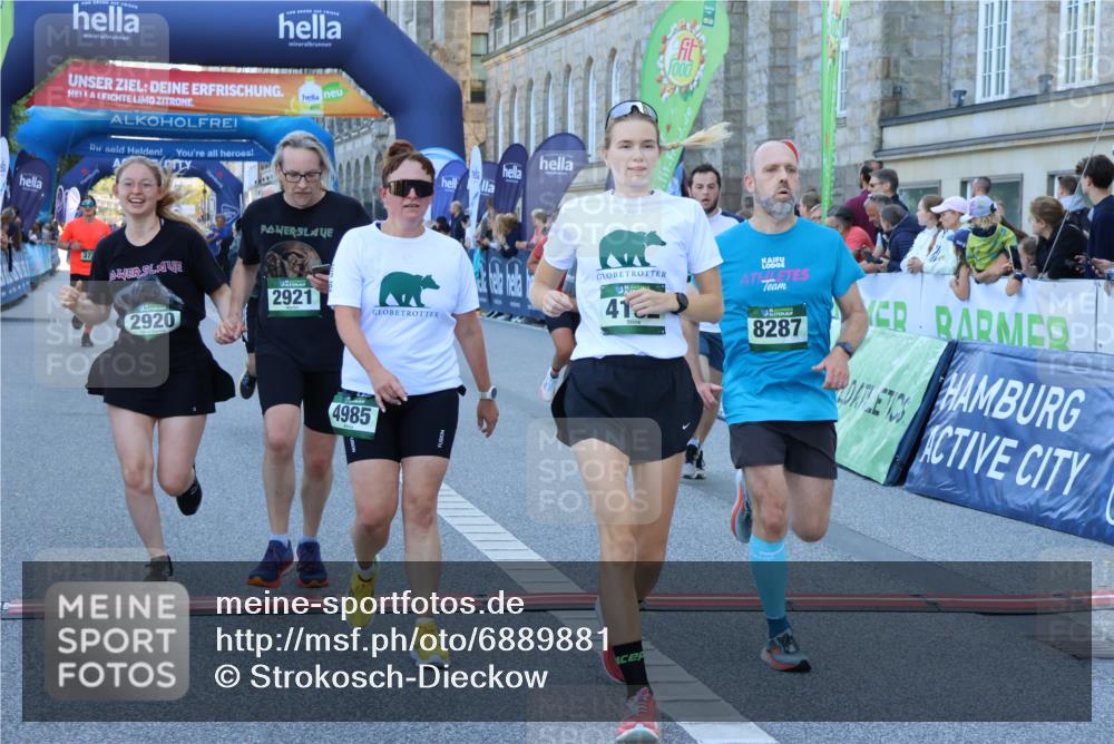 01.09.2024 - BARMER Alsterlauf Strokosch-Dieckow http://msf.ph/oto/6889881 01.09.2024 10:00:38 Ziel 2330, 2419, 2612, 2920, 2921, 3078, 3541, 3725, 3834, 3836, 4152, 4263, 4739, 4744, 4985, 8007, 8054, 8086, 8088, 8287 meine-sportfotos.de