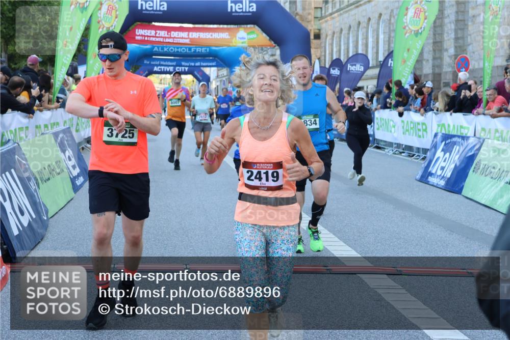 01.09.2024 - BARMER Alsterlauf Strokosch-Dieckow http://msf.ph/oto/6889896 01.09.2024 10:00:43 Ziel 2330, 2419, 2612, 2652, 3278, 3541, 3725, 3834, 3836, 4553, 4663, 4739, 4744, 8007, 8044, 8046, 8054, 8086, 8088, 8338 meine-sportfotos.de