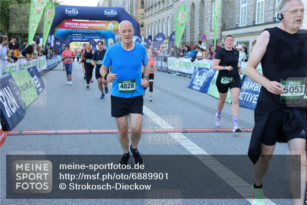 01.09.2024 - BARMER Alsterlauf Strokosch-Dieckow http://msf.ph/oto/6889901 01.09.2024 10:03:31 Ziel 2267, 2343, 2681, 2716, 2745, 2774, 2917, 2954, 2961, 2962, 3061, 3063, 3242, 3389, 3600, 3723, 3839, 3930, 4028, 4039, 4314, 4656, 4961, 5053, 8041, 8282 meine-sportfotos.de