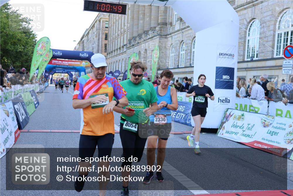 01.09.2024 - BARMER Alsterlauf Strokosch-Dieckow http://msf.ph/oto/6889902 01.09.2024 10:00:47 Ziel 2330, 2612, 2652, 2901, 3278, 3630, 4537, 4553, 4663, 4739, 4744, 5106, 5107, 8007, 8044, 8046, 8054, 8338 meine-sportfotos.de