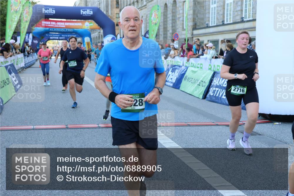 01.09.2024 - BARMER Alsterlauf Strokosch-Dieckow http://msf.ph/oto/6889905 01.09.2024 10:03:32 Ziel 2267, 2343, 2681, 2716, 2745, 2774, 2917, 2961, 2962, 3061, 3063, 3242, 3389, 3600, 3723, 3839, 3930, 4028, 4039, 4656, 4961, 5053, 8041, 8282 meine-sportfotos.de