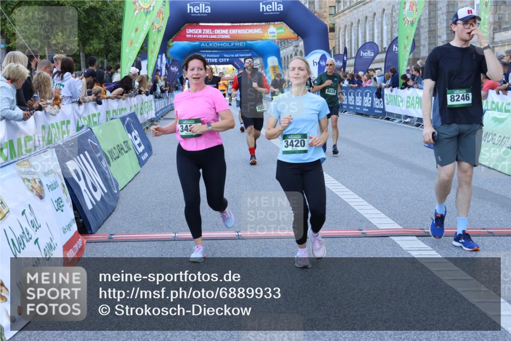 01.09.2024 - BARMER Alsterlauf Strokosch-Dieckow http://msf.ph/oto/6889933 01.09.2024 10:03:50 Ziel 2583, 2607, 3420, 3421, 3778, 4208, 4288, 4427, 4741, 4986, 5166, 5187, 8028, 8246 meine-sportfotos.de