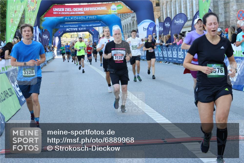 01.09.2024 - BARMER Alsterlauf Strokosch-Dieckow http://msf.ph/oto/6889968 01.09.2024 10:01:14 Ziel 2040, 2315, 2486, 2935, 2973, 3137, 3328, 3329, 3661, 4576, 4602, 4788, 5028, 5224, 5225, 8073, 8195, 8245, 8302, 8363 meine-sportfotos.de