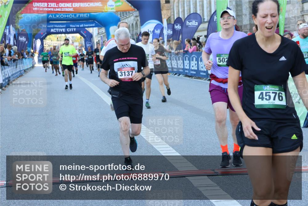 01.09.2024 - BARMER Alsterlauf Strokosch-Dieckow http://msf.ph/oto/6889970 01.09.2024 10:01:15 Ziel 2040, 2315, 2486, 2935, 2973, 3137, 3328, 3329, 3661, 4191, 4192, 4576, 4602, 4788, 5028, 5224, 5225, 8073, 8245, 8302, 8363 meine-sportfotos.de