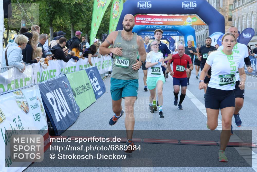 01.09.2024 - BARMER Alsterlauf Strokosch-Dieckow http://msf.ph/oto/6889984 01.09.2024 10:01:24 Ziel 2004, 2040, 2250, 2935, 3018, 3170, 3171, 3327, 3329, 3957, 3968, 4191, 4192, 4354, 4466, 4559, 4583, 4695, 5224, 5225, 8073, 8363 meine-sportfotos.de