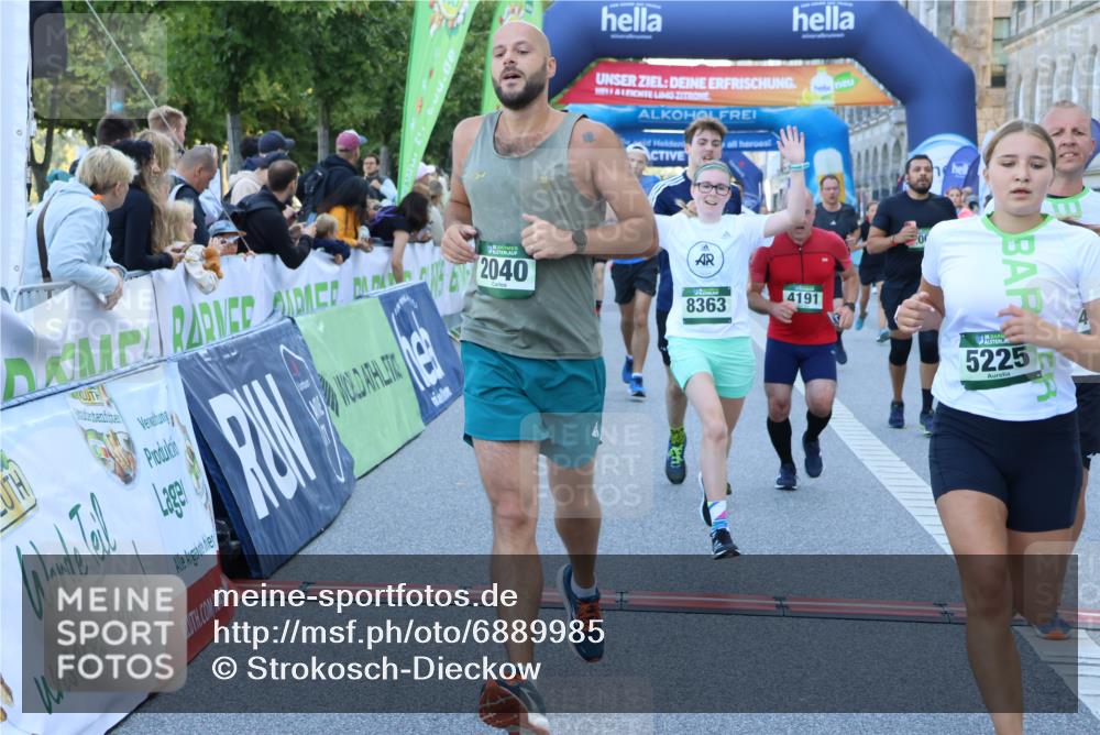 01.09.2024 - BARMER Alsterlauf Strokosch-Dieckow http://msf.ph/oto/6889985 01.09.2024 10:01:24 Ziel 2004, 2040, 2250, 2935, 3018, 3170, 3171, 3327, 3329, 3957, 3968, 4191, 4192, 4354, 4466, 4559, 4583, 4695, 5224, 5225, 8073, 8363 meine-sportfotos.de