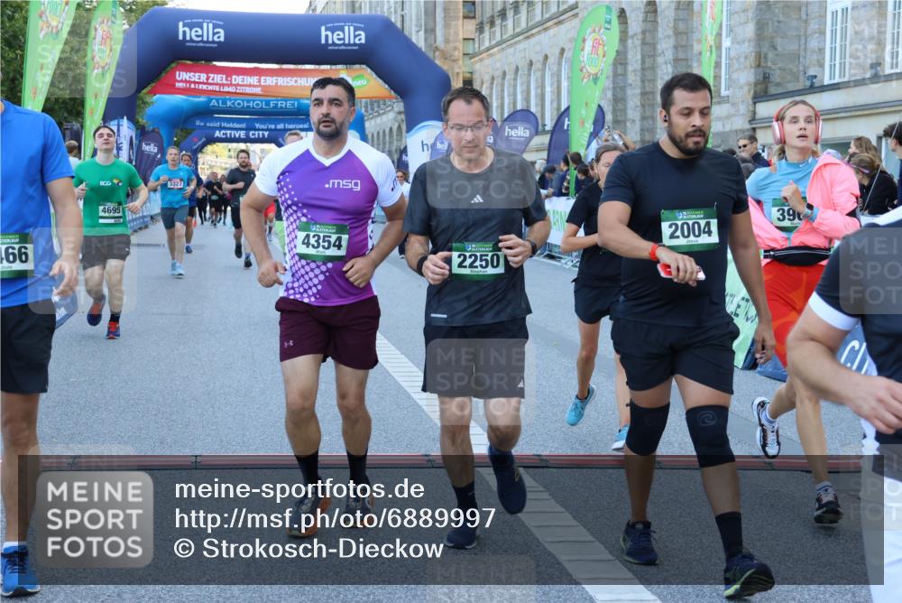 01.09.2024 - BARMER Alsterlauf Strokosch-Dieckow http://msf.ph/oto/6889997 01.09.2024 10:01:29 Ziel 2004, 2114, 2243, 2250, 2513, 2891, 3018, 3142, 3170, 3171, 3204, 3327, 3472, 3957, 3968, 4354, 4466, 4559, 4583, 4695, 5261, 5264 meine-sportfotos.de