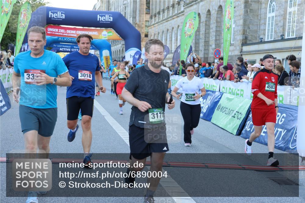 01.09.2024 - BARMER Alsterlauf Strokosch-Dieckow http://msf.ph/oto/6890004 01.09.2024 10:01:34 Ziel 2006, 2114, 2243, 2513, 2890, 2891, 3018, 3057, 3142, 3170, 3171, 3204, 3208, 3209, 3327, 3472, 3590, 4583, 4695, 4766, 5261, 5264 meine-sportfotos.de