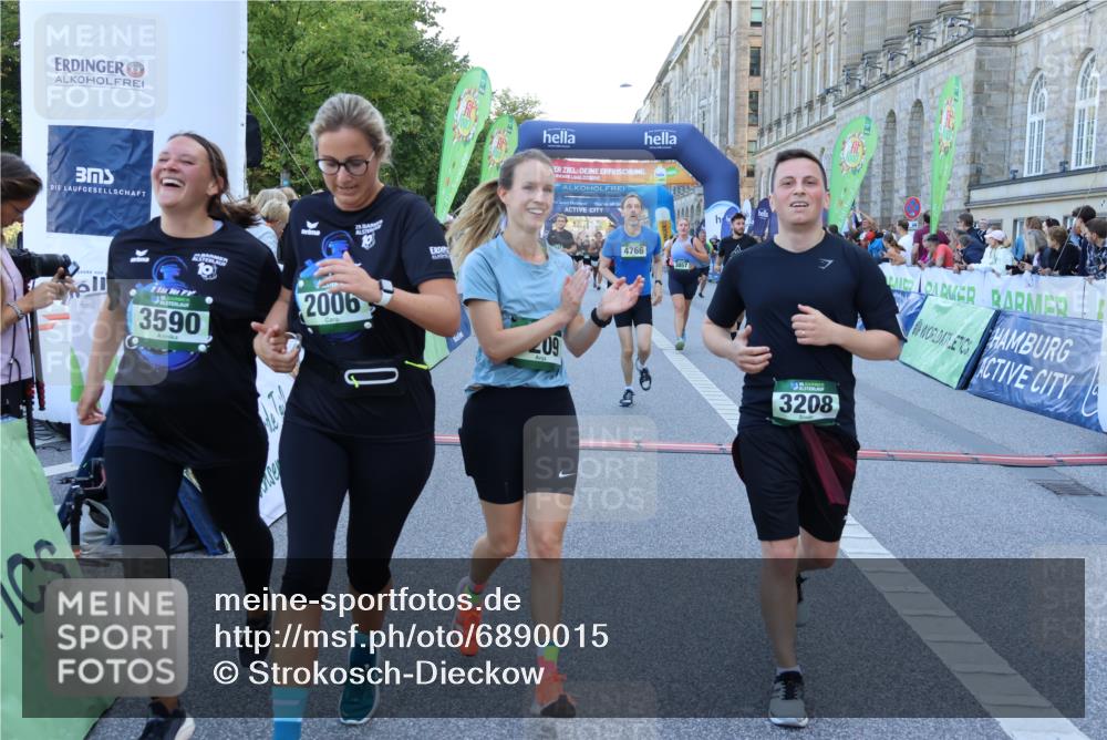 01.09.2024 - BARMER Alsterlauf Strokosch-Dieckow http://msf.ph/oto/6890015 01.09.2024 10:01:42 Ziel 2006, 2122, 2152, 2357, 2890, 2891, 3057, 3058, 3102, 3142, 3208, 3209, 3472, 3590, 3702, 4182, 4647, 4745, 4766, 4923, 5141 meine-sportfotos.de