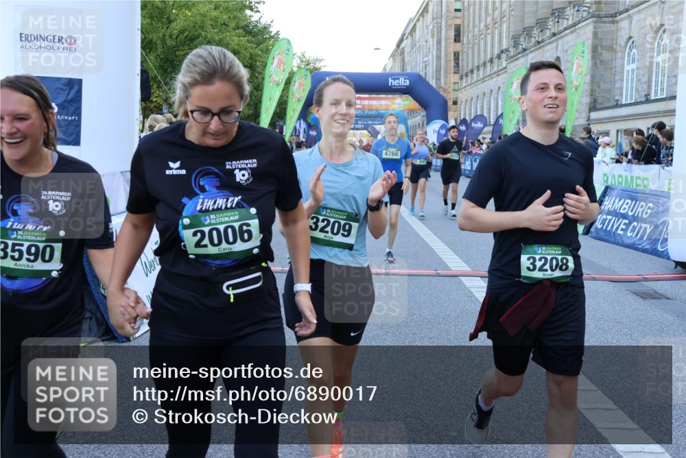 01.09.2024 - BARMER Alsterlauf Strokosch-Dieckow http://msf.ph/oto/6890017 01.09.2024 10:01:43 Ziel 2006, 2122, 2152, 2357, 2890, 3057, 3058, 3102, 3208, 3209, 3590, 3702, 4182, 4647, 4745, 4766, 4923, 5141, 5207 meine-sportfotos.de