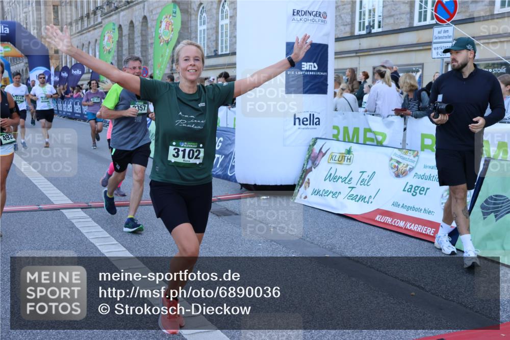01.09.2024 - BARMER Alsterlauf Strokosch-Dieckow http://msf.ph/oto/6890036 01.09.2024 10:01:50 Ziel 2122, 2152, 2208, 2356, 2357, 2762, 2763, 2784, 3093, 3102, 3123, 3537, 3702, 4140, 4311, 4404, 4500, 4619, 4628, 4745, 4923, 5141, 5207 meine-sportfotos.de