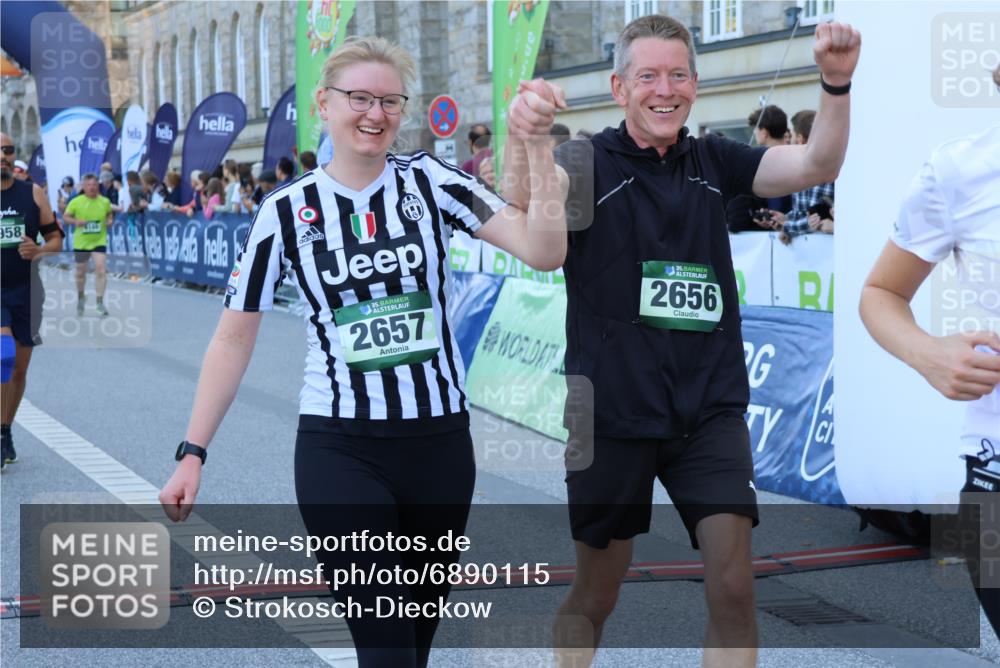 01.09.2024 - BARMER Alsterlauf Strokosch-Dieckow http://msf.ph/oto/6890115 01.09.2024 10:02:27 Ziel 2098, 2099, 2260, 2656, 2657, 2823, 3591, 3958, 3979, 4169, 4308, 4703, 4892, 5037 meine-sportfotos.de